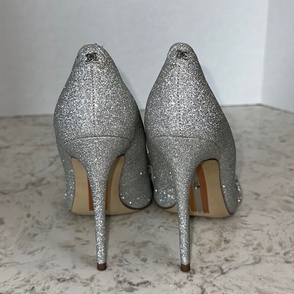 Sam Edelman DEELA Pointed Toe Heel in Soft Silver - Picture 8 of 16